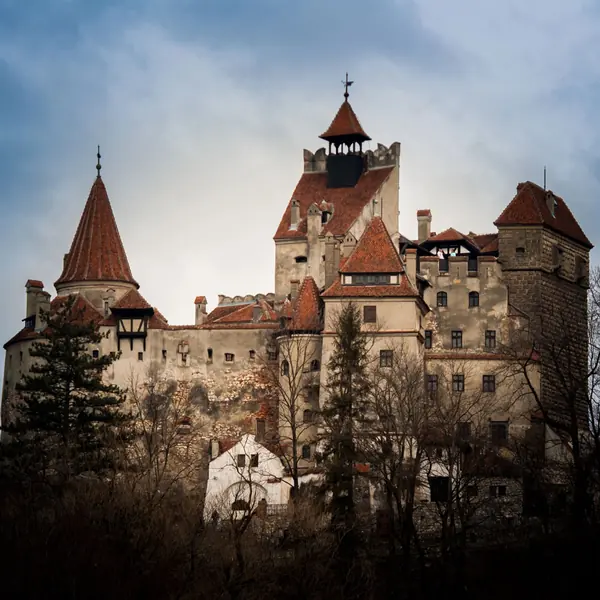 Bran Dracula's Castle & Peleș Palace — 8-Hour Royal Tour